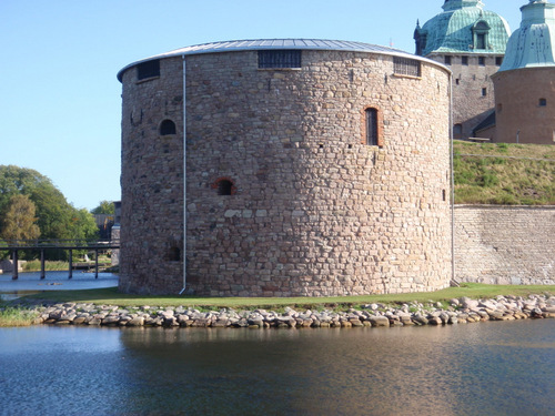 Beyond the Walls of Kalmar Slot.